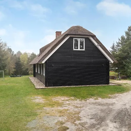 Preciosa Casa En Blåvand Con Sauna Сasa de vacaciones