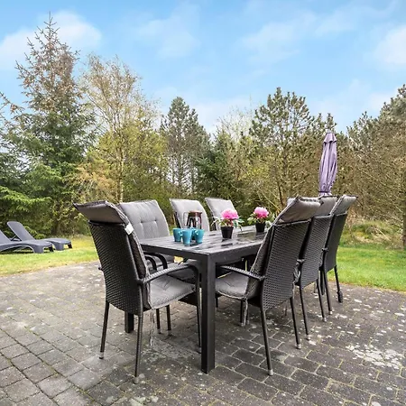 With A Fireplace 02 ブラーバンド