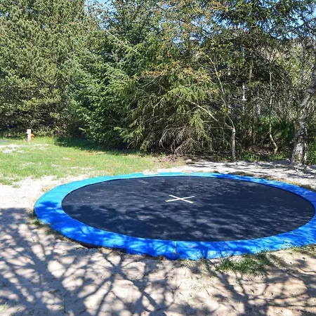 With A Fireplace 02 別荘