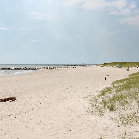 Сasa de vacaciones Preciosa Casa En Blåvand Con Sauna Blåvand