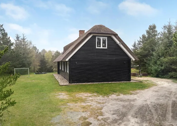 With A Fireplace 02 Dom wakacyjny