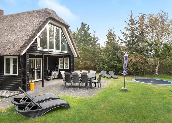 With A Fireplace 02 Dom wakacyjny