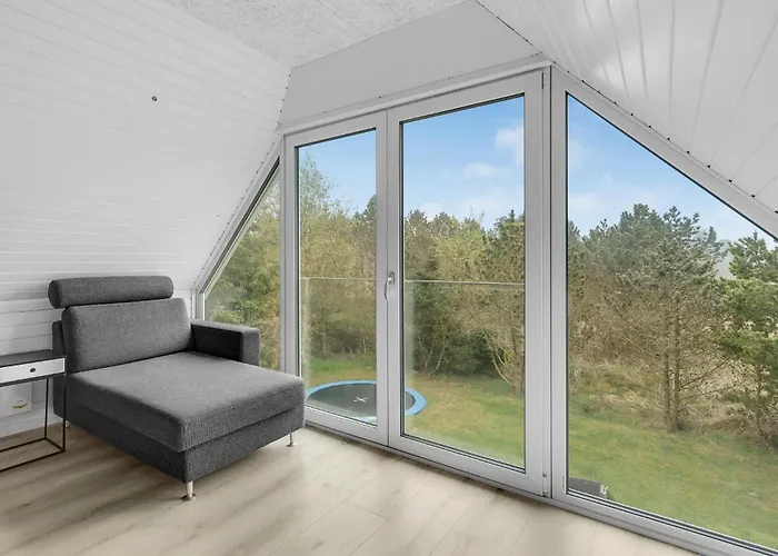 With A Fireplace 02 Dom wakacyjny